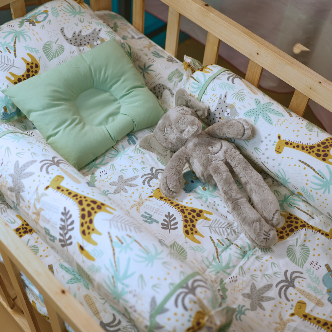 8pc Premium Crib Bedding Set